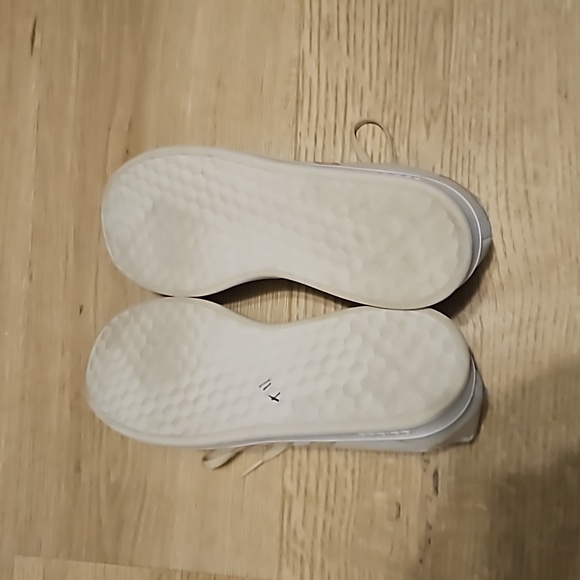 Adidas Grand Court w/metallic stripe - Picture 4 of 7